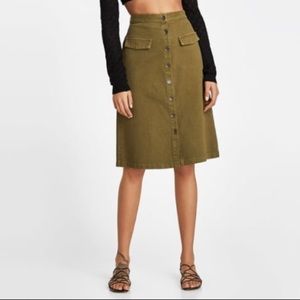 Zara Olive green button midi skirt - size small